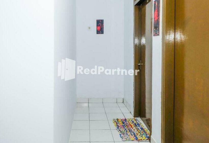 Hotel Ninja Room Pasteur Mitra Reddoorz