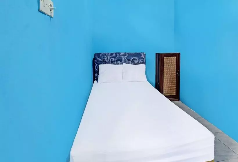 Hotelli Spot On 91811 Rumah Inap Bunda Nurhayati