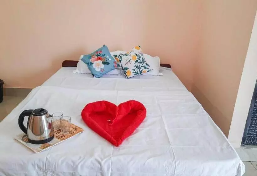هتل Spot On Maddy S Guest House