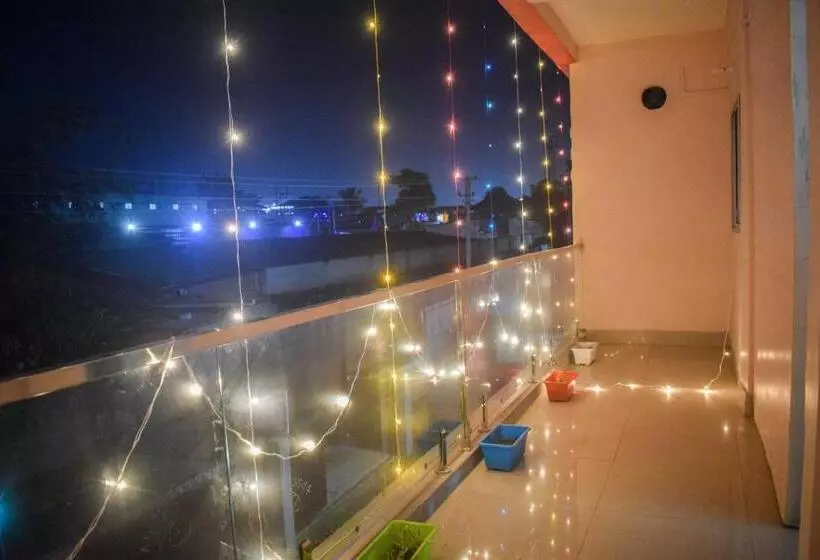 هتل Spot On Maddy S Guest House