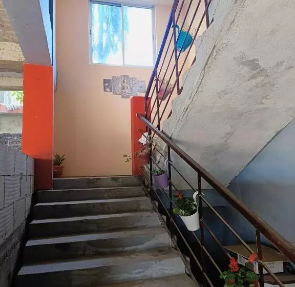 هتل Spot On Maddy S Guest House