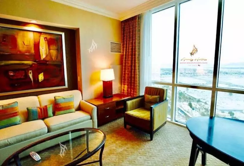 Stunning Balcony Strip View Mgm Signature  Free Valet