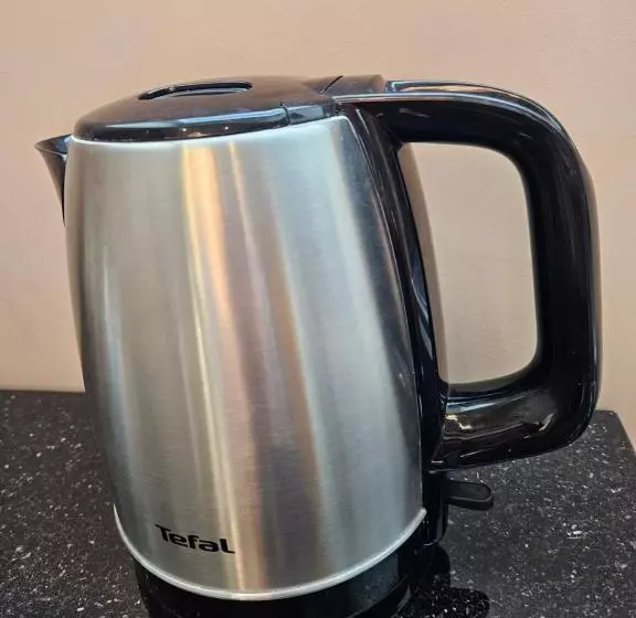 Aamiaismajoitus (B&B) Au Nid Des Champs, Agréable Chambre D Hôtes, Proche De Chartres