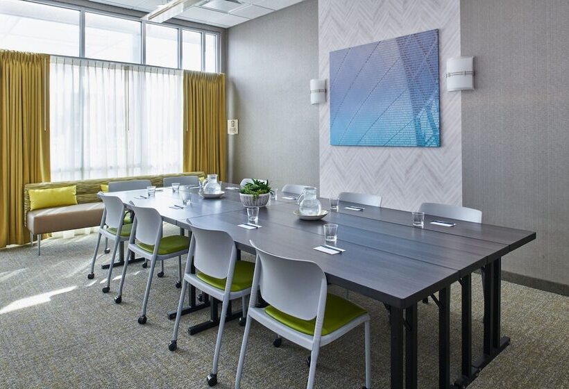 ホテル Springhill Suites By Marriott Detroit Dearborn