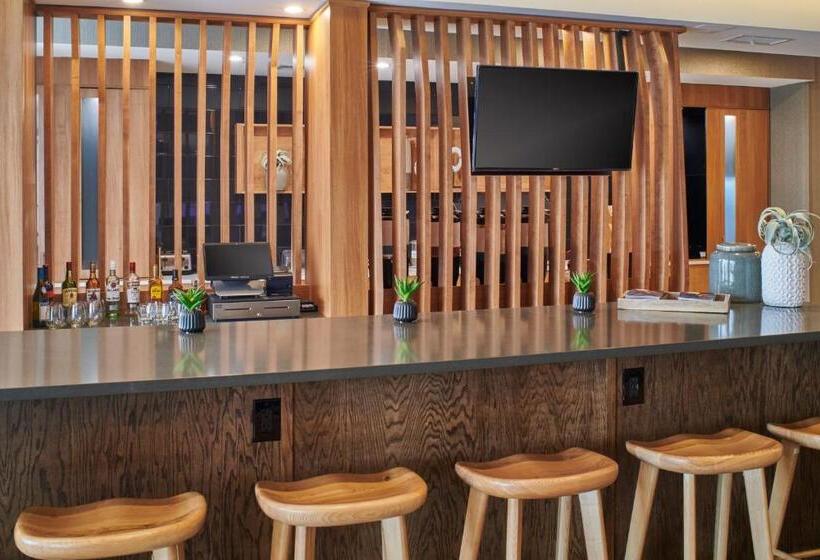 ホテル Springhill Suites By Marriott Detroit Dearborn