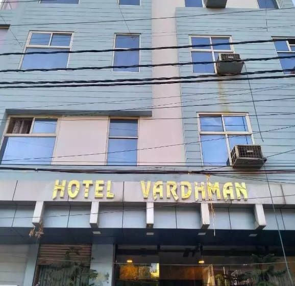 Hotelli Vardhman By Wb Inn