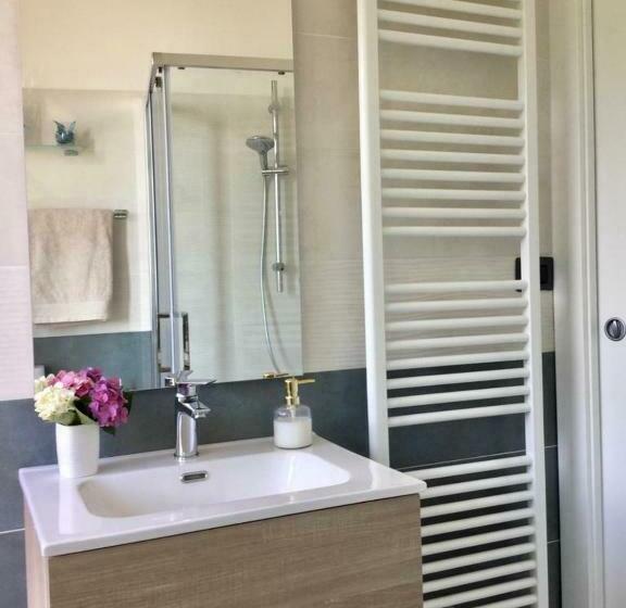 פנסיון Rosmary42 Miralago