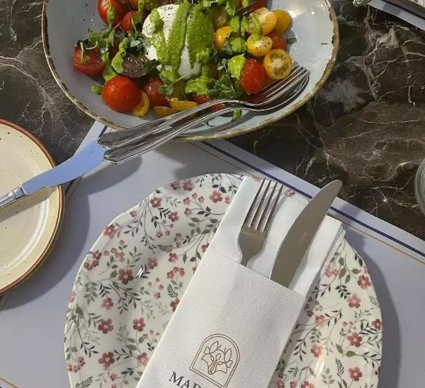 ホテル Madama Residence