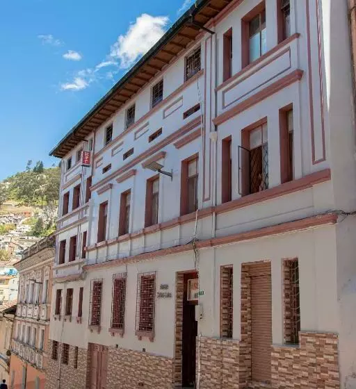 Retkeilymaja Hostal Carlos Luis