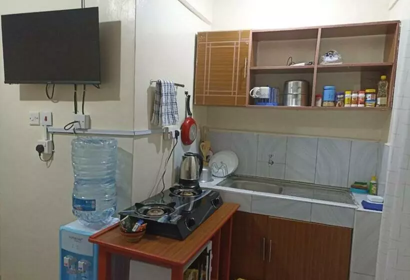 تختخواب و صبحانه Essie Studios Naivasha Cbd