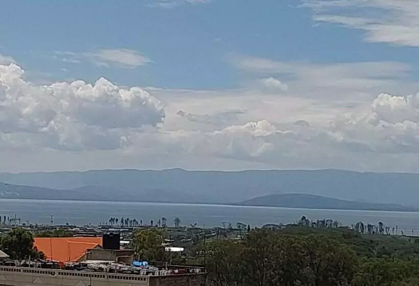 تختخواب و صبحانه Essie Studios Naivasha Cbd