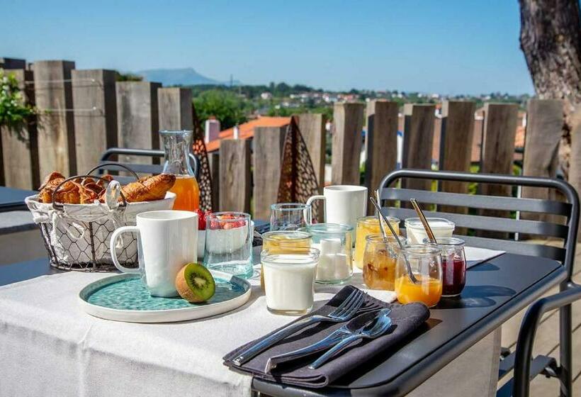 Bed and Breakfast Maison D Hôtes Etxea_&_co