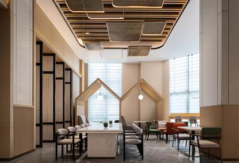 Hotelli Hilton Garden Inn Changsha Yuelu