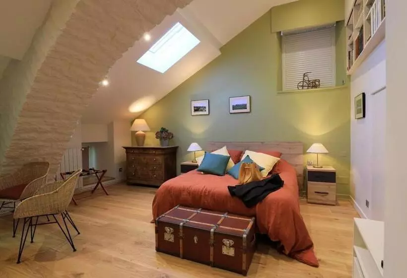 Aamiaismajoitus (B&B) Le Clair De Lune