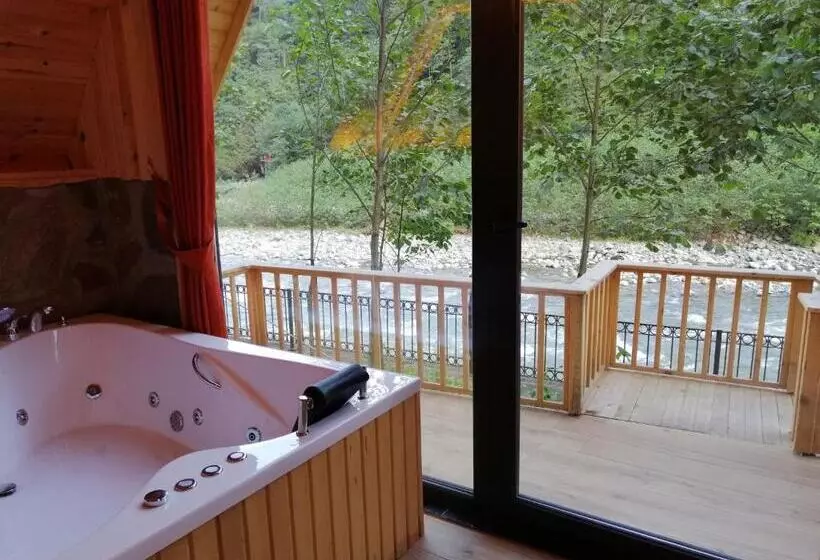تختخواب و صبحانه Serinle Bungalow