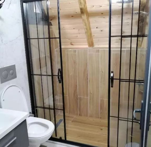 تختخواب و صبحانه Serinle Bungalow