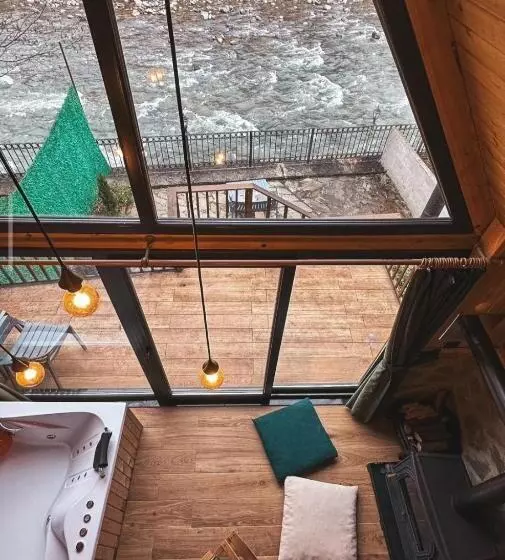 تختخواب و صبحانه Serinle Bungalow