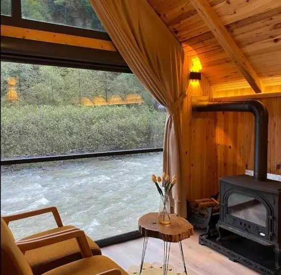 تختخواب و صبحانه Serinle Bungalow