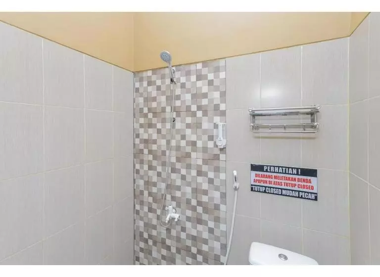 Hotelli Reddoorz Syariah At House Of Melati Kepanjen