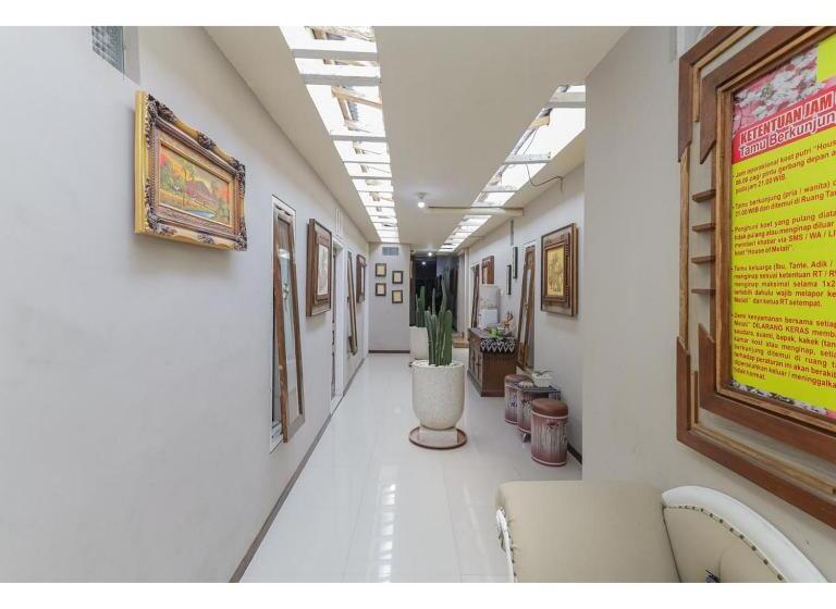 Otel Reddoorz Syariah At House Of Melati Kepanjen