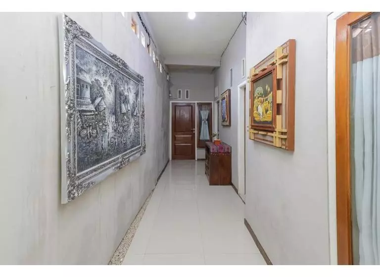 Hotelli Reddoorz Syariah At House Of Melati Kepanjen