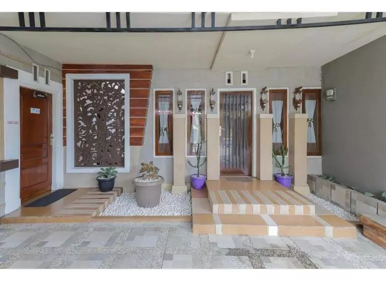 Hotelli Reddoorz Syariah At House Of Melati Kepanjen