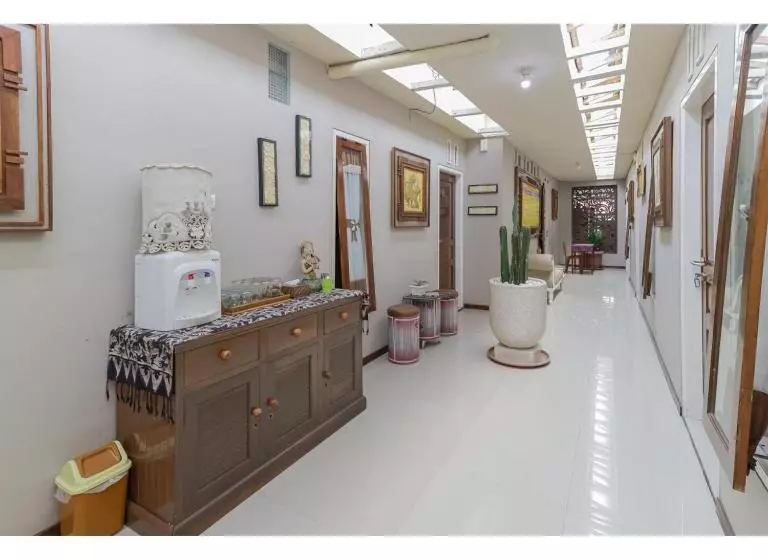 Hotelli Reddoorz Syariah At House Of Melati Kepanjen