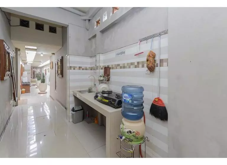 Hotelli Reddoorz Syariah At House Of Melati Kepanjen