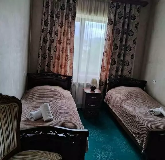 ペンション Garni Guesthouse