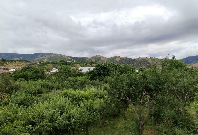 Pensió Garni Guesthouse