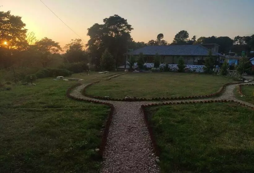 Lomakeskus The Hidden Garden Bir