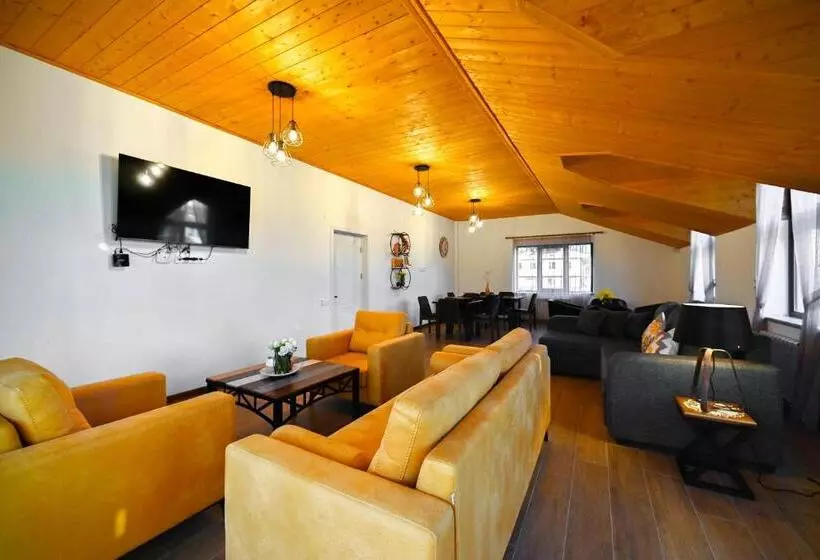 Aurelia Hotel & Restaurant