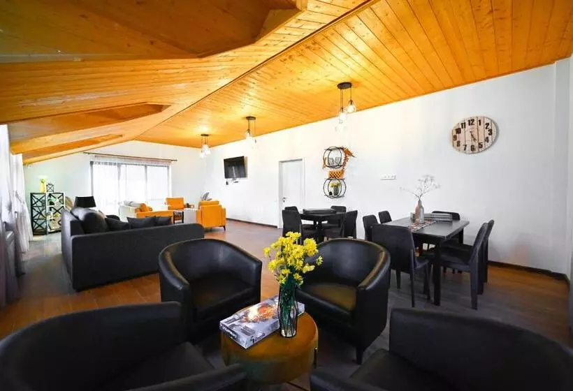Aurelia Hotel & Restaurant