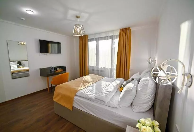 Aurelia Hotel & Restaurant