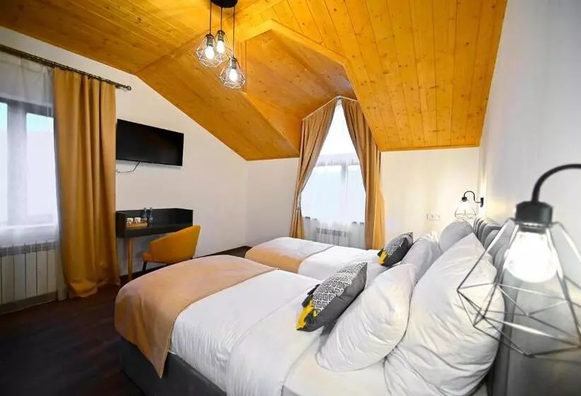 Aurelia Hotel & Restaurant
