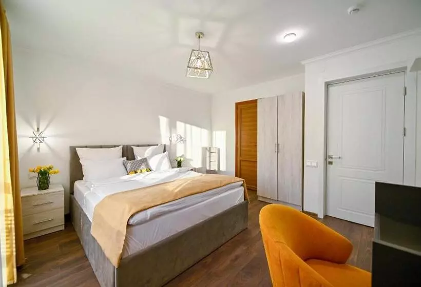 Aurelia Hotel & Restaurant