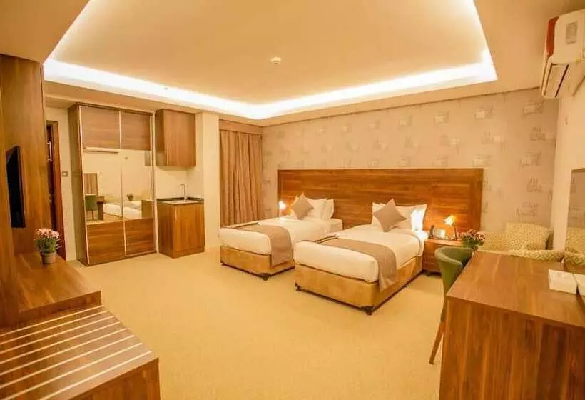 تختخواب و صبحانه Oyyo Plaza Hotel Apartment