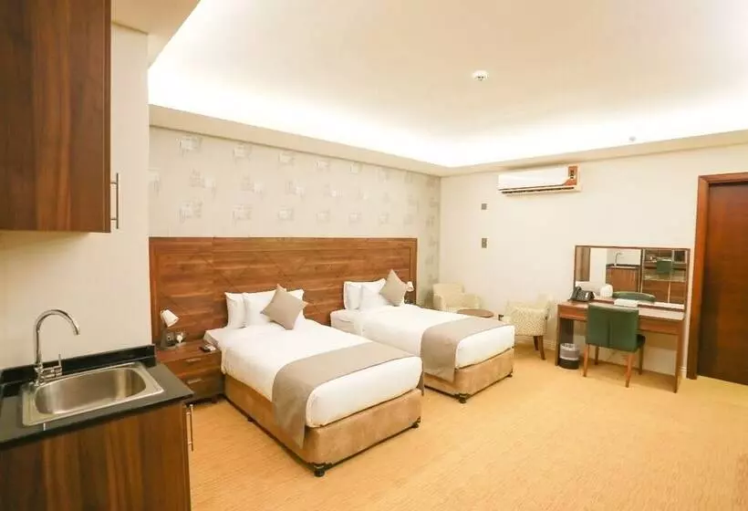 تختخواب و صبحانه Oyyo Plaza Hotel Apartment