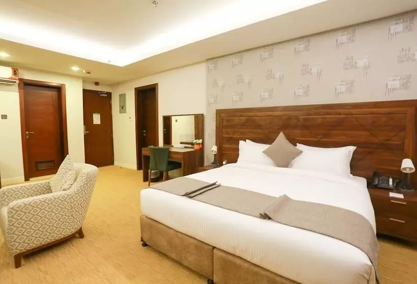 تختخواب و صبحانه Oyyo Plaza Hotel Apartment