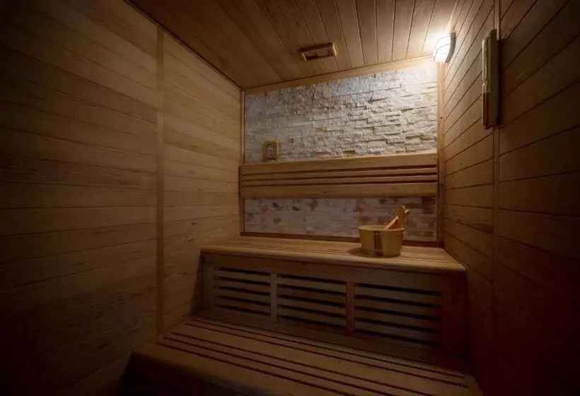 Dusit Hotel & Suites   Doha