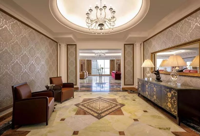 Dusit Hotel & Suites   Doha