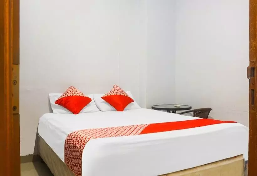 ホテル Oyo 91759 Pondok Hikmah Makassar