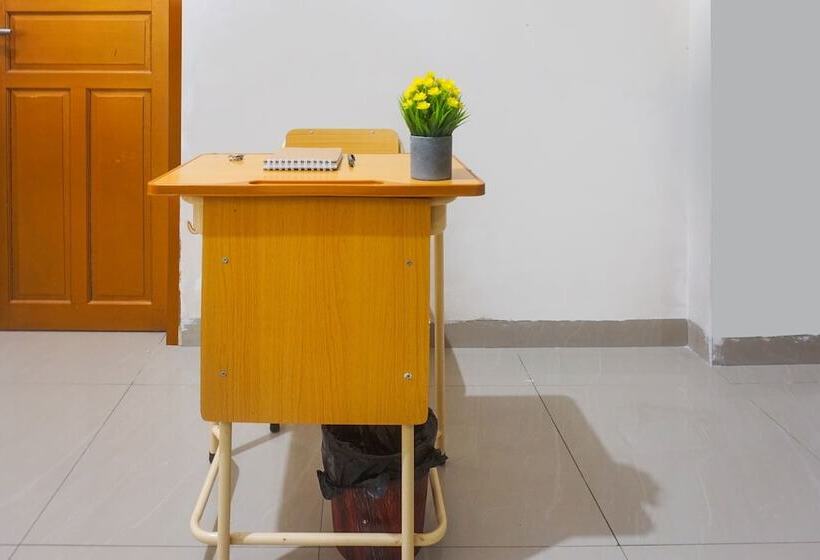 فندق Oyo 91759 Pondok Hikmah Makassar