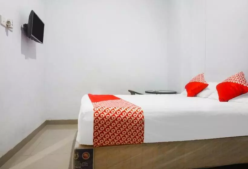ホテル Oyo 91759 Pondok Hikmah Makassar