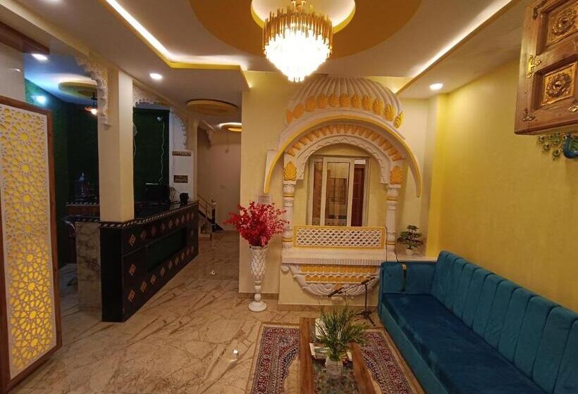 Hotel Rajwada Palace