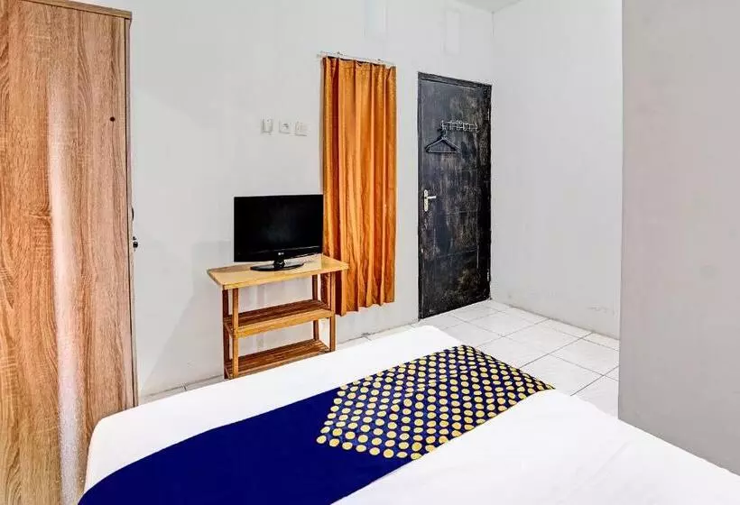 ホテル Spot On 91789 Kost Umik Sidoarjo Syariah