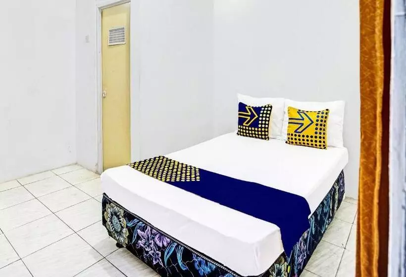 ホテル Spot On 91789 Kost Umik Sidoarjo Syariah