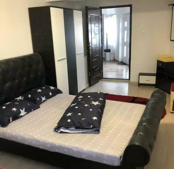 Majatalo Hostel Mialma