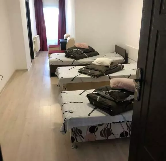 Majatalo Hostel Mialma