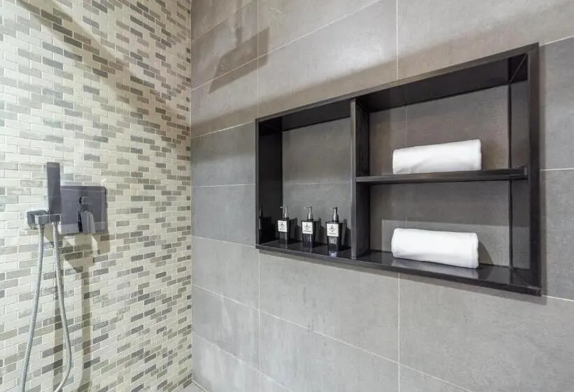 هتل Ataraxis Grand And Spa Fuvahmulah